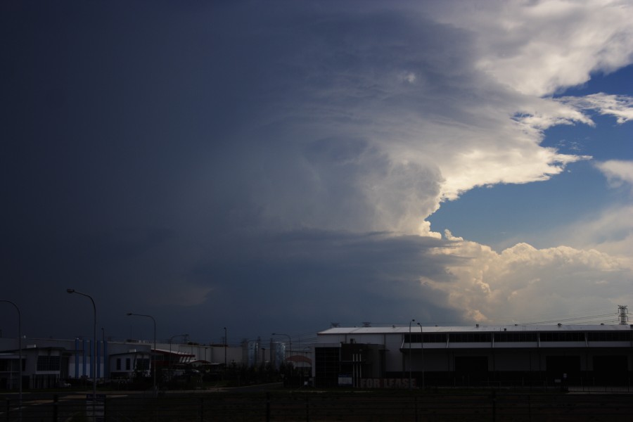 Supercell with a hail shaft west of Sydney, February 2009